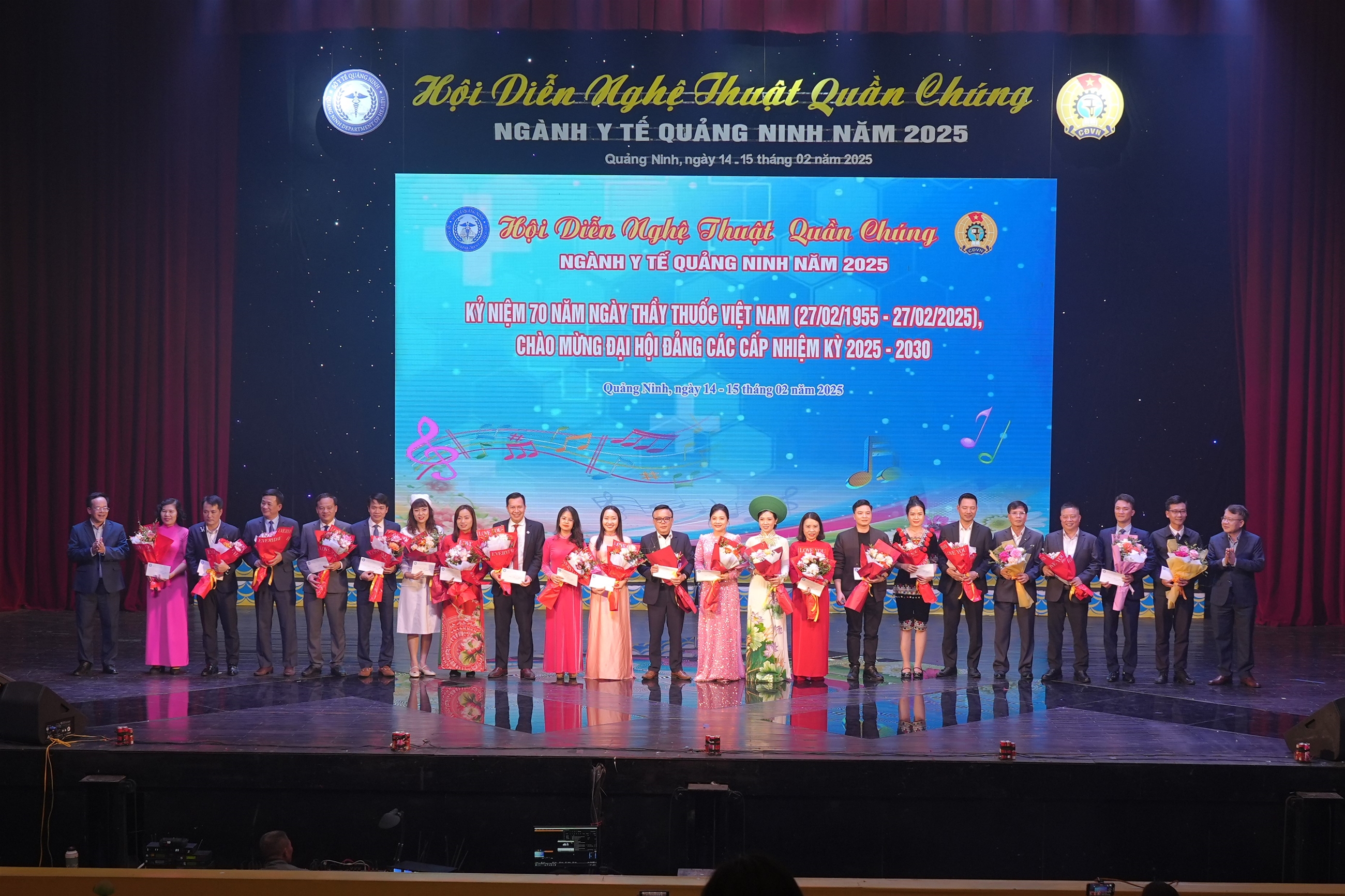 Có thể là hình ảnh về ‎14 người và ‎văn bản cho biết '‎Quảng Ninh, ngày 14 14 15 tháng 2 năm 2025 Hột Diễa Nghệ Thuật Ching NGÀNH Y TẾ QUẢNG NINH NĂM 2025 واس THẤY THUỐC VIỆT NAM (27/02/1955 27/02/2025), CHÂO MỪNG DẠI HỘI ĐẢNG CÁC CẤP NHIỆM KP Y 2025 -2030 OhdrgNhnt.neiy14-13htingm2 QuângNih ngày‎'‎‎